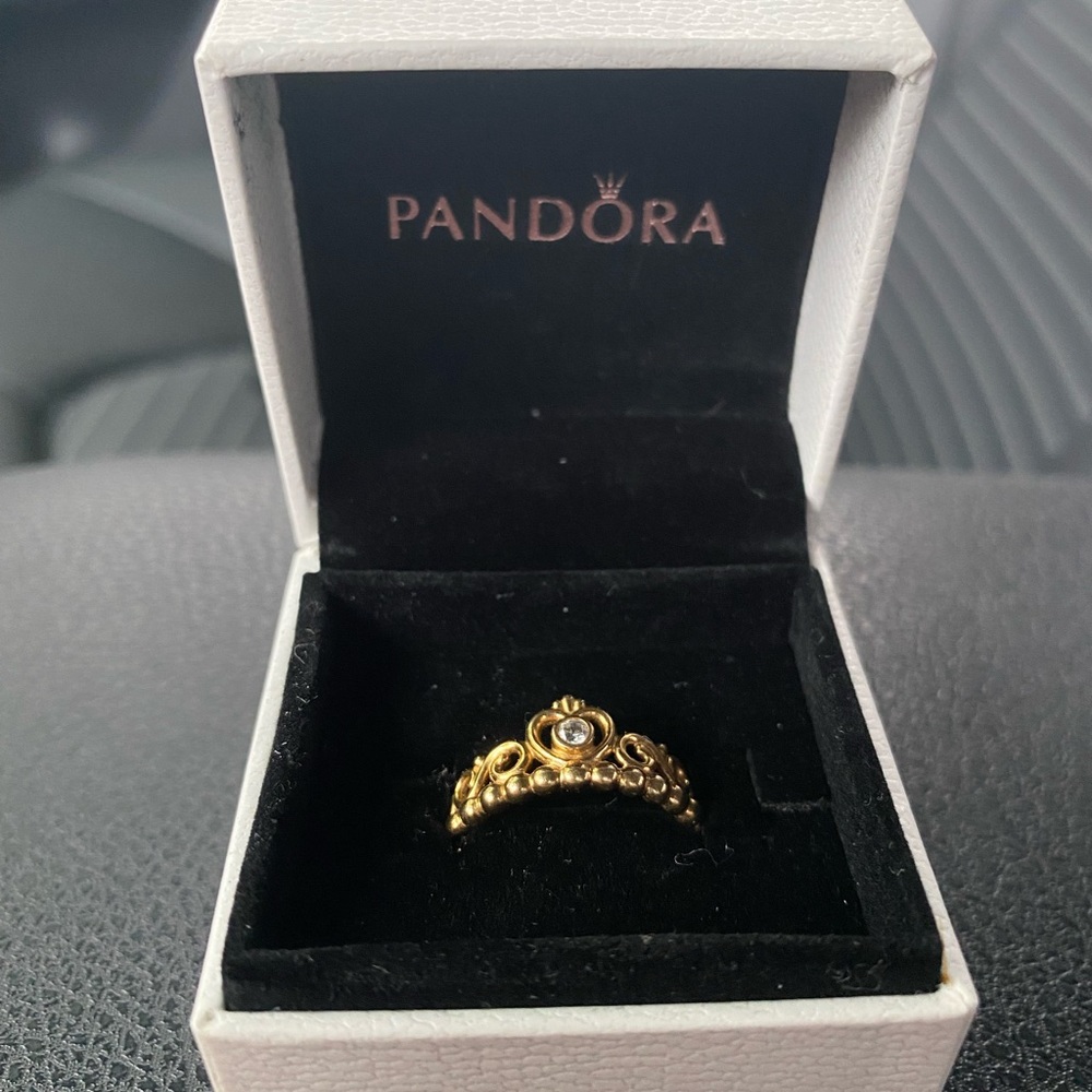 Pandora Princess Ring Gold